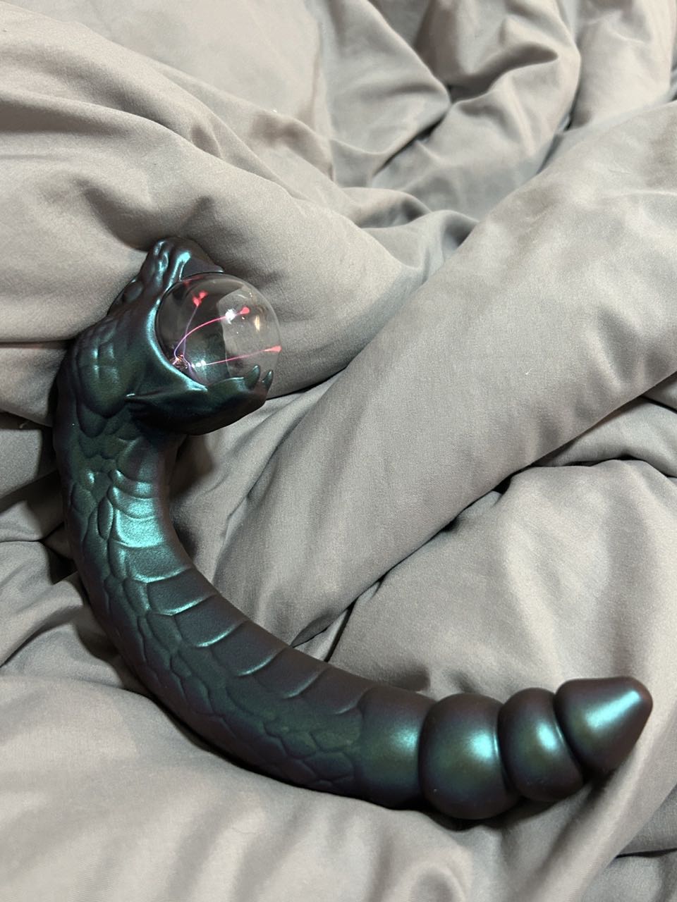 Rattlesnake Vein Vibrator with Mysterious Plasma Balls